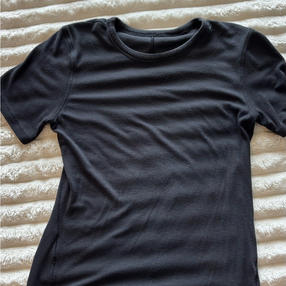 Lululemon Athletica Black Fitted Short Sleeve Tee